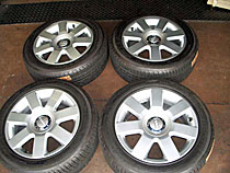 Audi TT(8N)純正 16インチ 